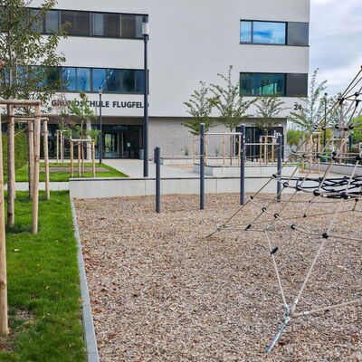 Schulhof Grundschule Flugfeld
